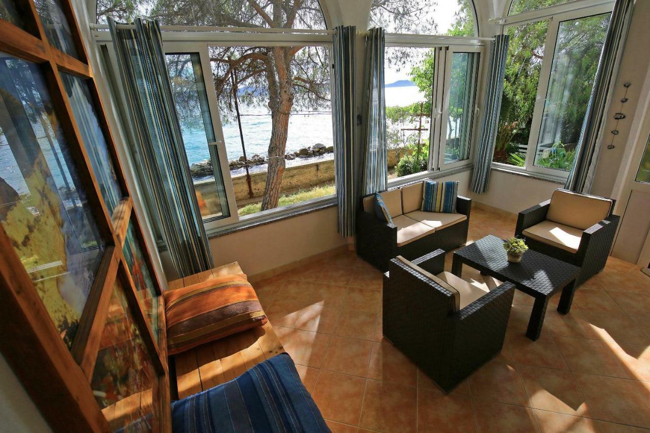 Apartment Seafront - Directly At The Zadar